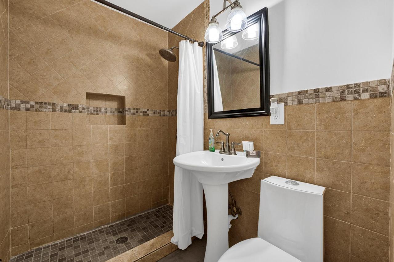 Very Modern Buena Vista Gem Near Wynwood Villa Маями Екстериор снимка