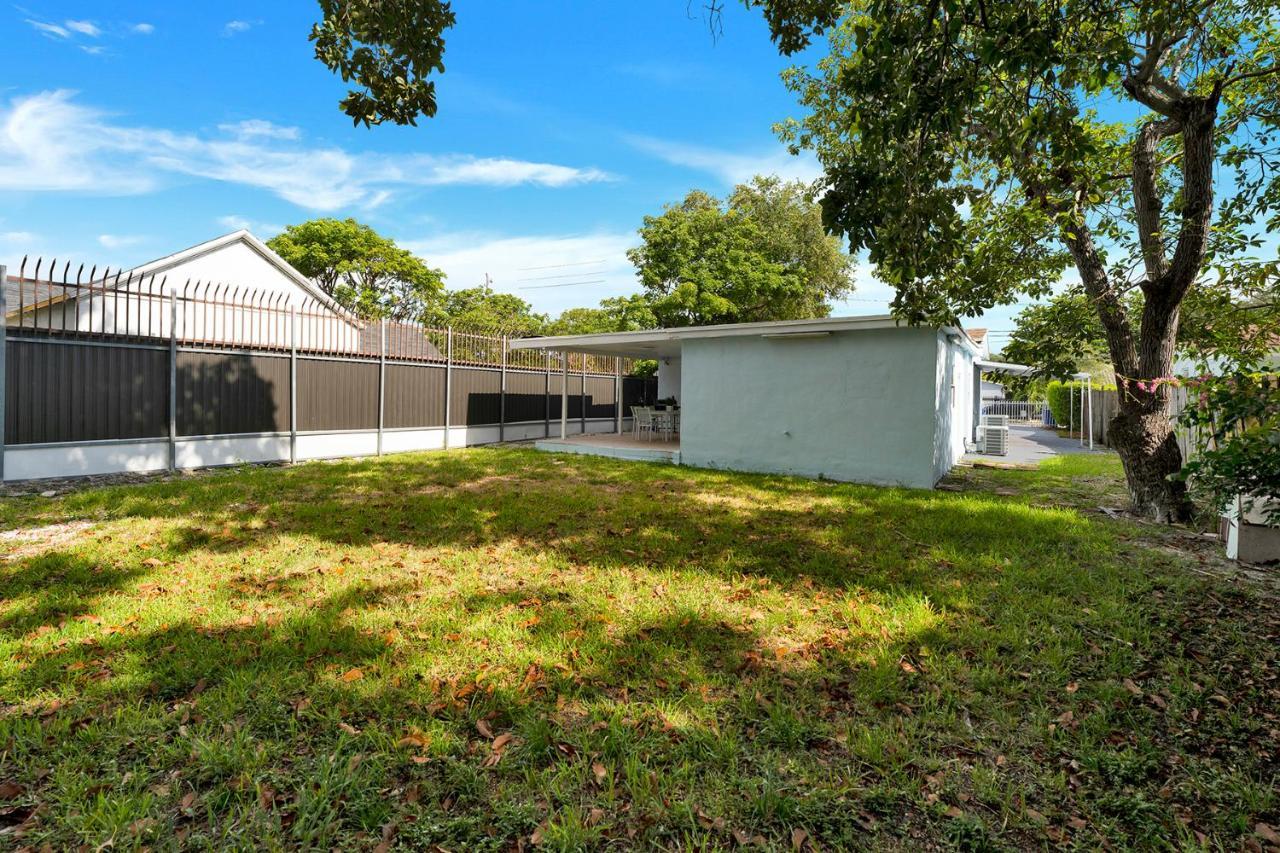 Very Modern Buena Vista Gem Near Wynwood Villa Маями Екстериор снимка